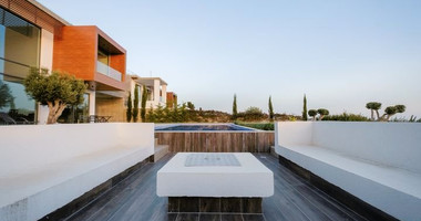 Four bedroom stunning , modern design villa for sale in Lower Peyia, Paphos.