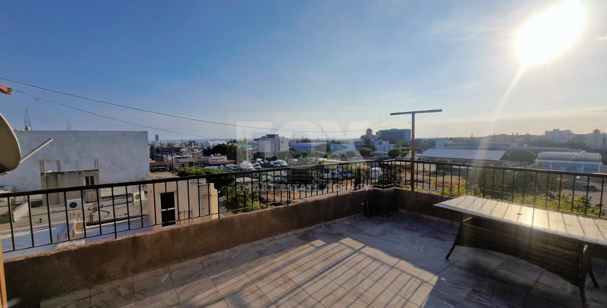 Residential Building with Main House & Two Independent Apartments for Rent in Agia Filaxi