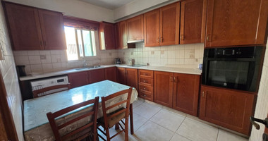 Residential Building with Main House & Two Independent Apartments for Rent in Agia Filaxi