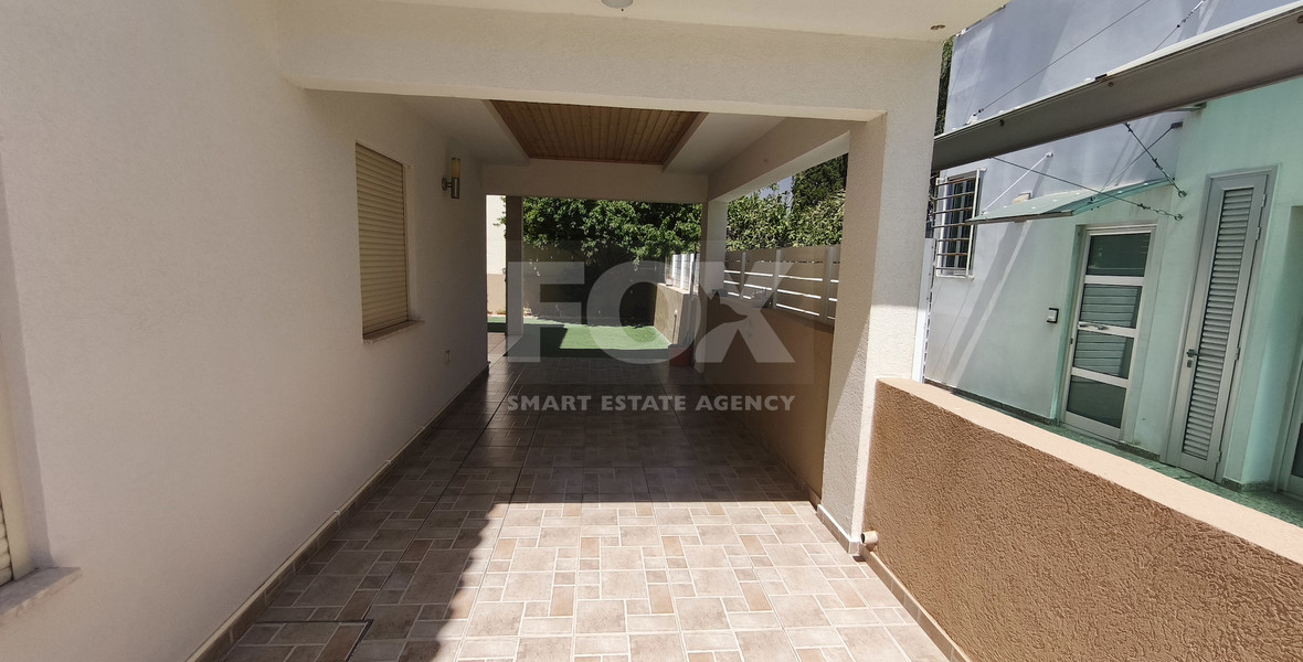 Spacious Semi-Detached Unfurnished Home in Central Mesa Geitonia