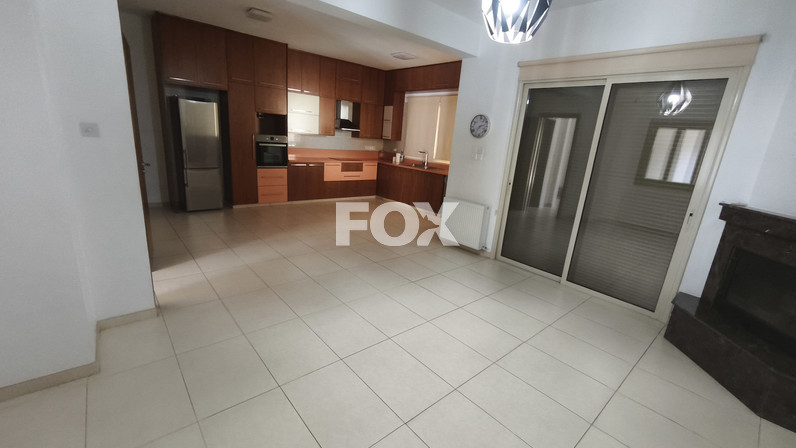 Semi-detached house for rent 180 m² in Mesa Geitonia, Limassol, Cyprus