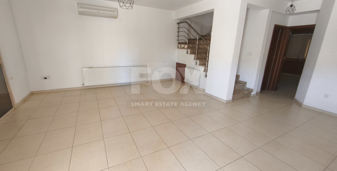 Spacious Semi-Detached Unfurnished Home in Central Mesa Geitonia