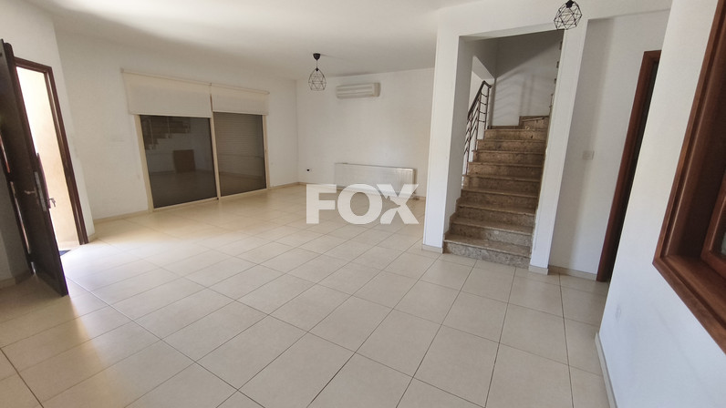 Semi-detached house for rent 180 m² in Mesa Geitonia, Limassol, Cyprus