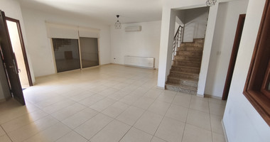 Spacious Semi-Detached Unfurnished Home in Central Mesa Geitonia
