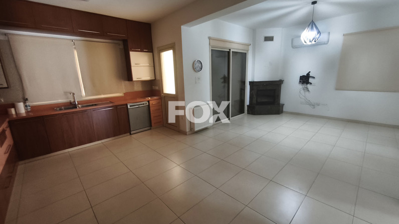 Semi-detached house for rent 180 m² in Mesa Geitonia, Limassol, Cyprus