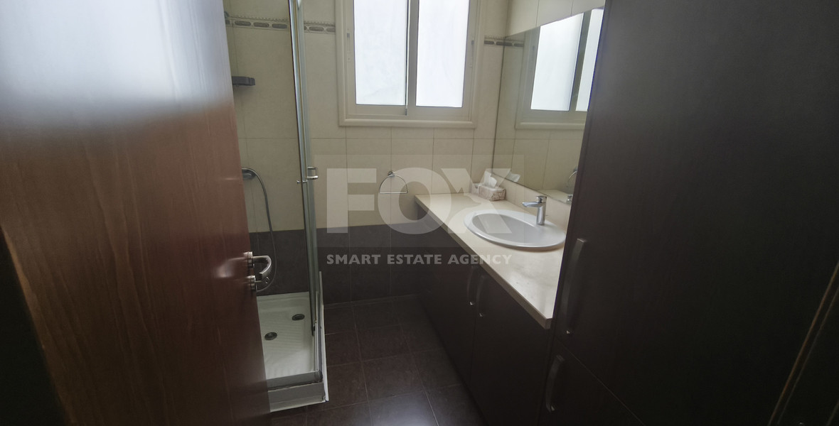Spacious Semi-Detached Unfurnished Home in Central Mesa Geitonia