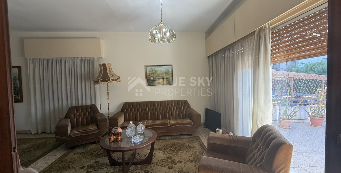 DETACHED 3 BEDROOM HOUSE IN CENTRAL LIMASSOL WITH EXTRA 1 BEDROOM SEMI BASEMENT APARTMENT AND SEPARATE STUDIO.