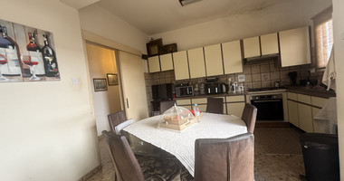 DETACHED 3 BEDROOM HOUSE IN CENTRAL LIMASSOL WITH EXTRA 1 BEDROOM SEMI BASEMENT APARTMENT AND SEPARATE STUDIO.