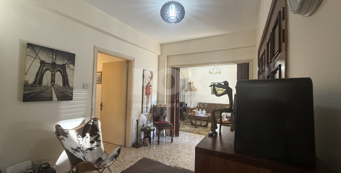 DETACHED 3 BEDROOM HOUSE IN CENTRAL LIMASSOL WITH EXTRA 1 BEDROOM SEMI BASEMENT APARTMENT AND SEPARATE STUDIO.