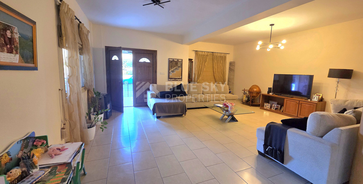 Four bedroom spacious semidetached house in Omonoia, Limassol for rent