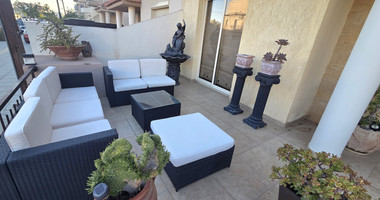 Four bedroom spacious semidetached house in Omonoia, Limassol for rent