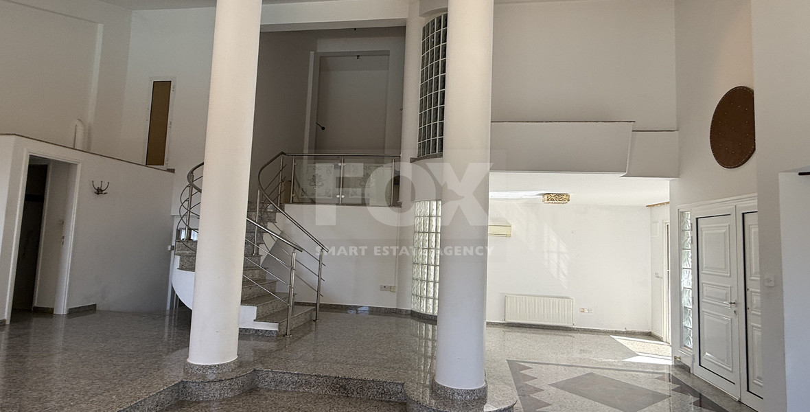 RENT: Versatile Residential or Commercial Property with Extensive Grounds in Kato Polemidia with easy access to all arteries of Limassol.