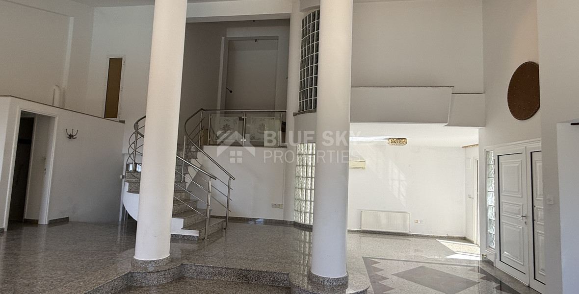 RENT: Versatile Residential or Commercial Property with Extensive Grounds in Kato Polemidia with easy access to all arteries of Limassol.