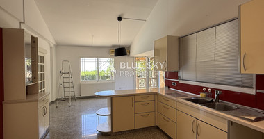 RENT: Versatile Residential or Commercial Property with Extensive Grounds in Kato Polemidia with easy access to all arteries of Limassol.