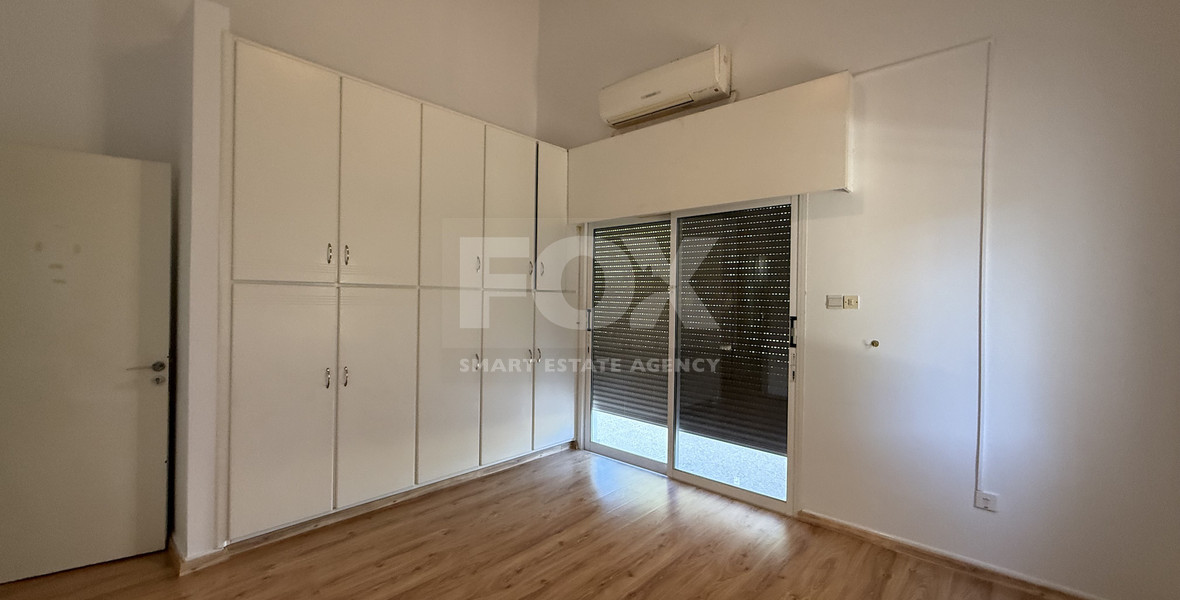 RENT: Versatile Residential or Commercial Property with Extensive Grounds in Kato Polemidia with easy access to all arteries of Limassol.