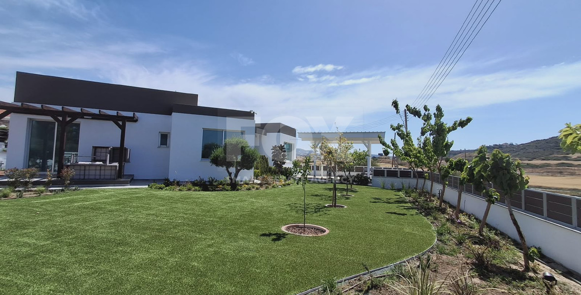 Modern 3-Bedroom Bungalow for Rent in Moni, Limassol – Sea & Mountain Views