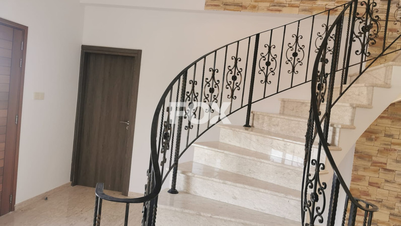 Office 340 m² for rent in Parekklisia, Limassol, Cyprus