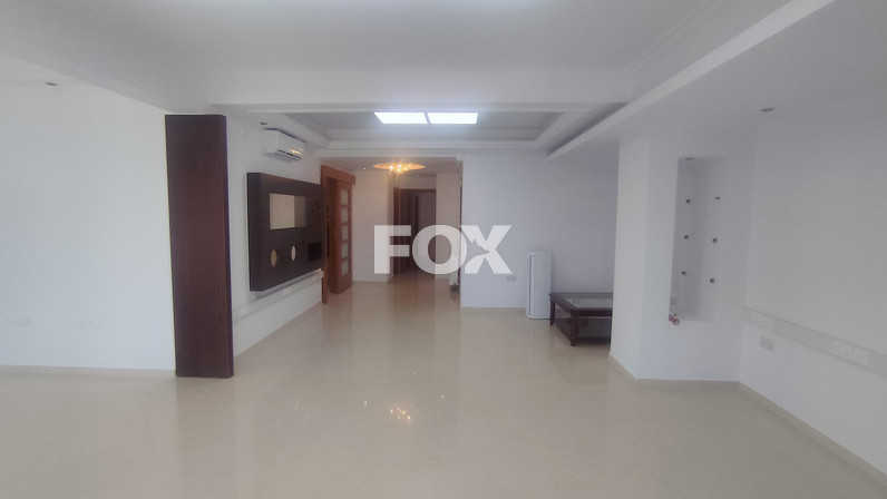Office 185 m² for rent in Mesa Geitonia, Limassol, Cyprus