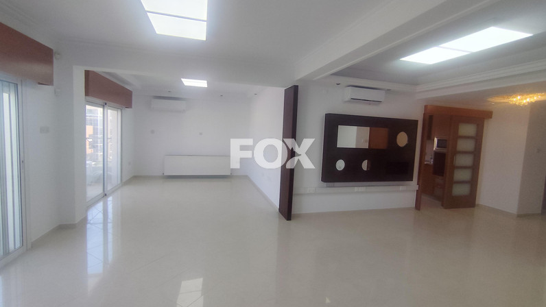 Office 185 m² for rent in Mesa Geitonia, Limassol, Cyprus