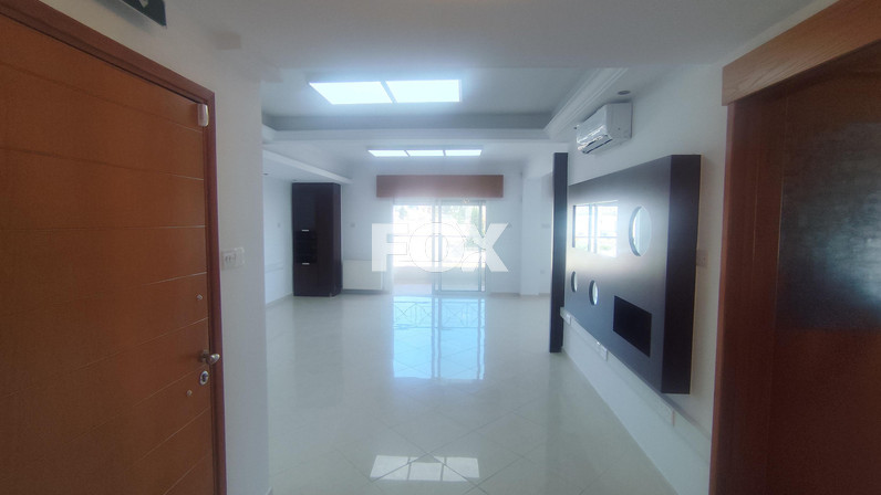 Office 185 m² for rent in Mesa Geitonia, Limassol, Cyprus