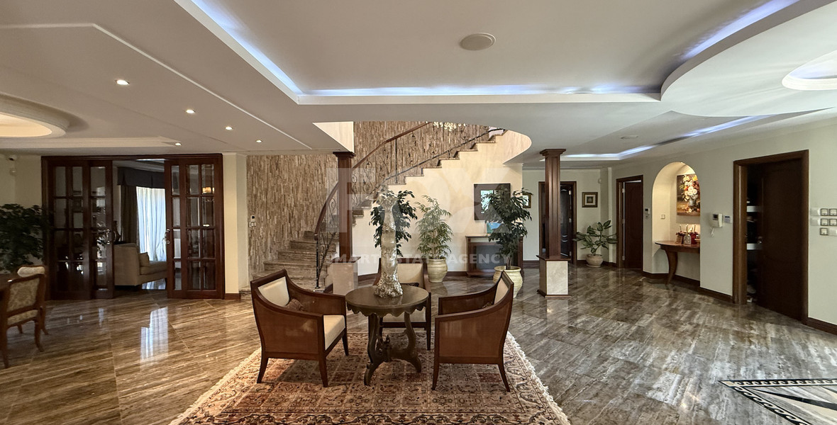 SALE: Luxury 6 bedroom Villa in Souni on expansive plot of 2.150 sqm.