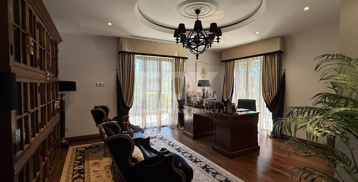 SALE: Luxury 6 bedroom Villa in Souni on expansive plot of 2.150 sqm.