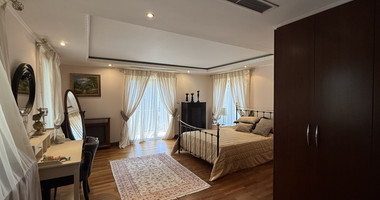 SALE: Luxury 6 bedroom Villa in Souni on expansive plot of 2.150 sqm.