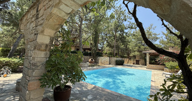 SALE: Luxury 6 bedroom Villa in Souni on expansive plot of 2.150 sqm.