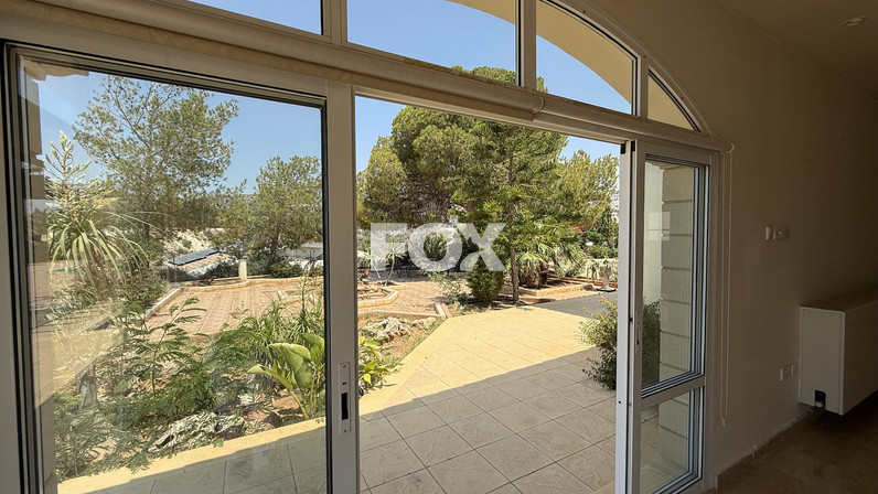 Commercial properties 500 m² for sale in Agios Tychon, Limassol, Cyprus