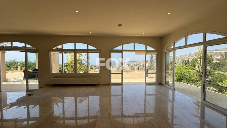 Commercial properties 500 m² for sale in Agios Tychon, Limassol, Cyprus