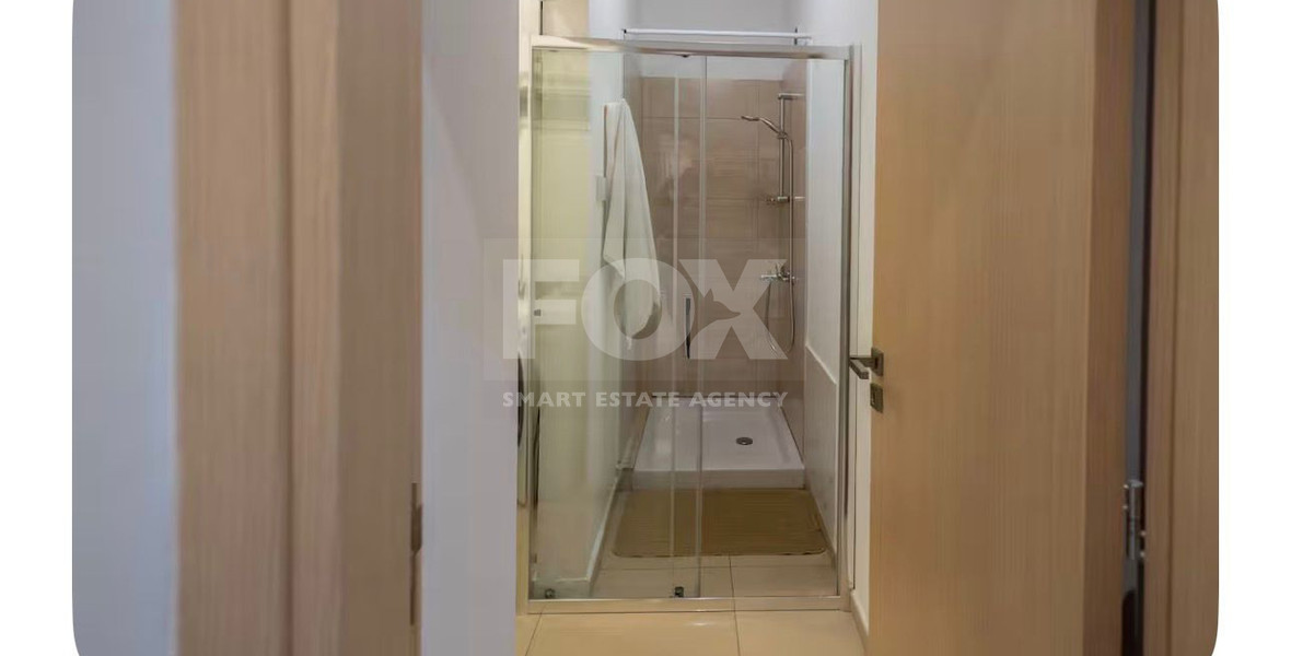 Three-Bedroom Ground Floor Apartment for Rent in Neapoli – Walking Distance to the Sea
