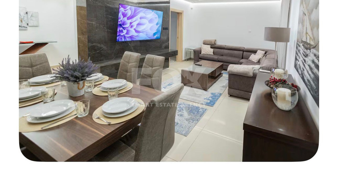 Three-Bedroom Ground Floor Apartment for Rent in Neapoli – Walking Distance to the Sea