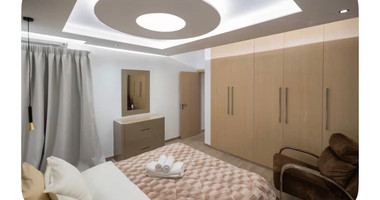 Three-Bedroom Ground Floor Apartment for Rent in Neapoli – Walking Distance to the Sea