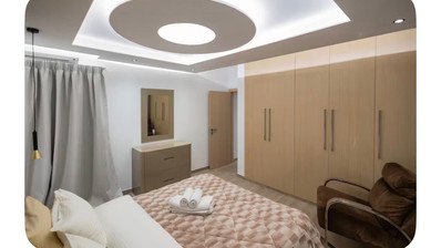 Three-Bedroom Ground Floor Apartment for Rent in Neapoli – Walking Distance to the Sea