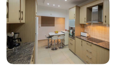 Three-Bedroom Ground Floor Apartment for Rent in Neapoli – Walking Distance to the Sea