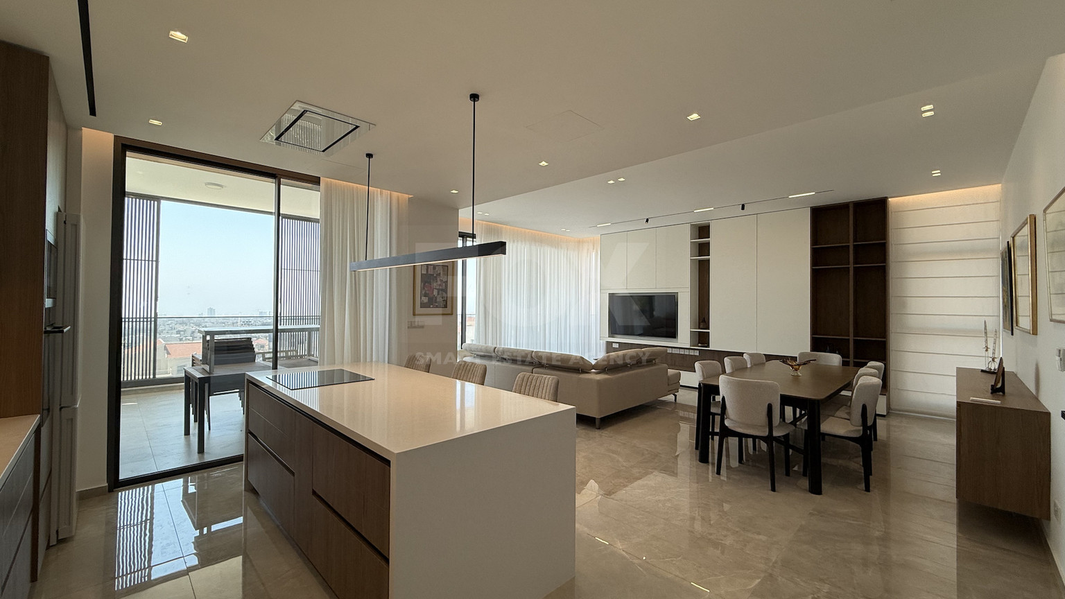 RENT: Luxury Whole-Floor 3-Bedroom Apartment in a Prime Limassol Location