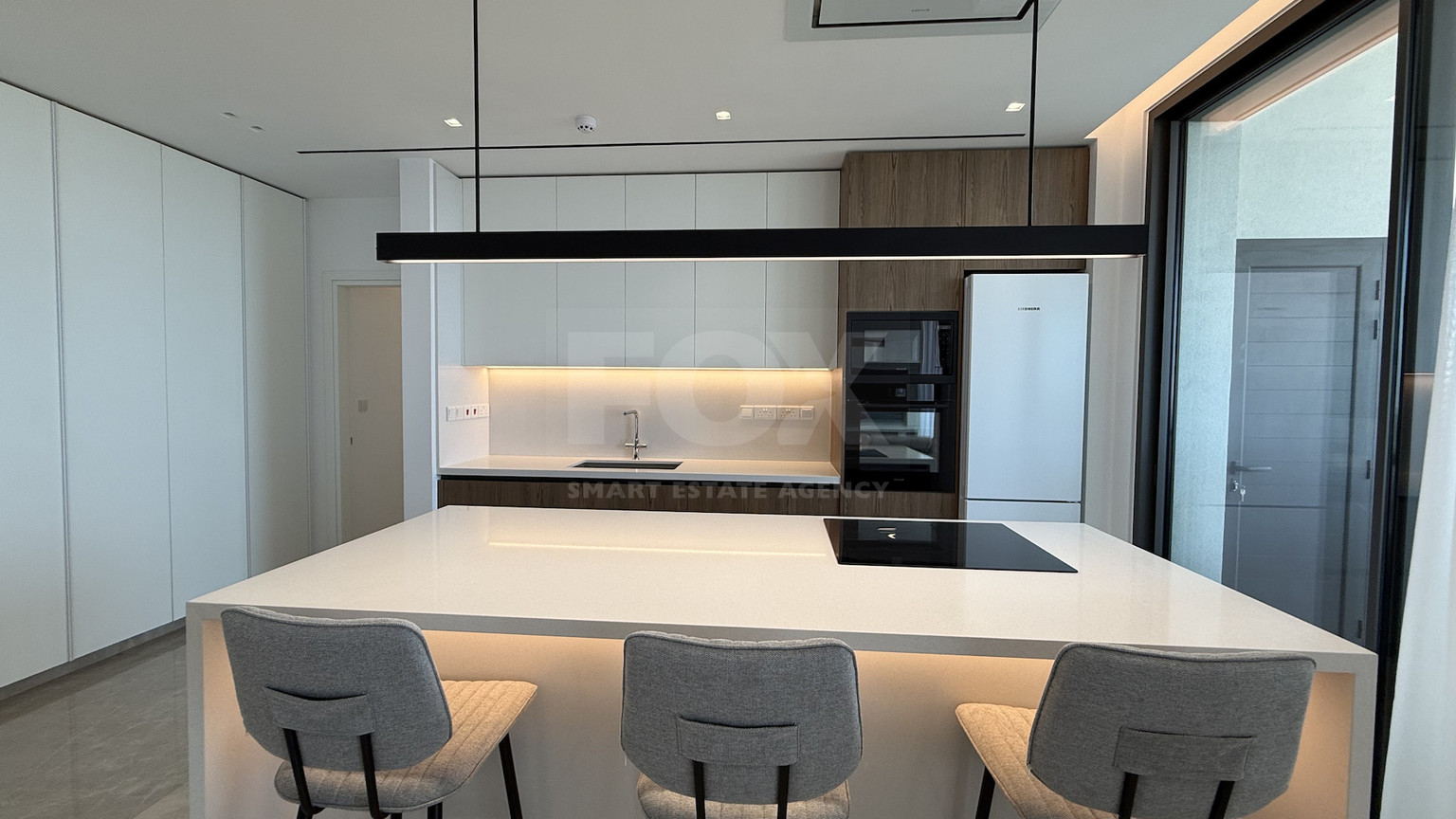 RENT: Luxury Whole-Floor 3-Bedroom Apartment in a Prime Limassol Location