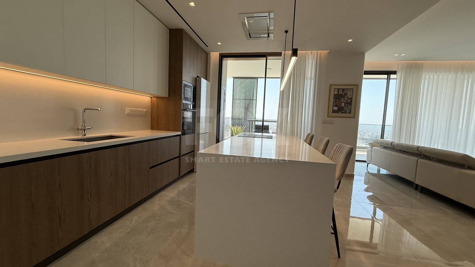 RENT: Luxury Whole-Floor 3-Bedroom Apartment in a Prime Limassol Location