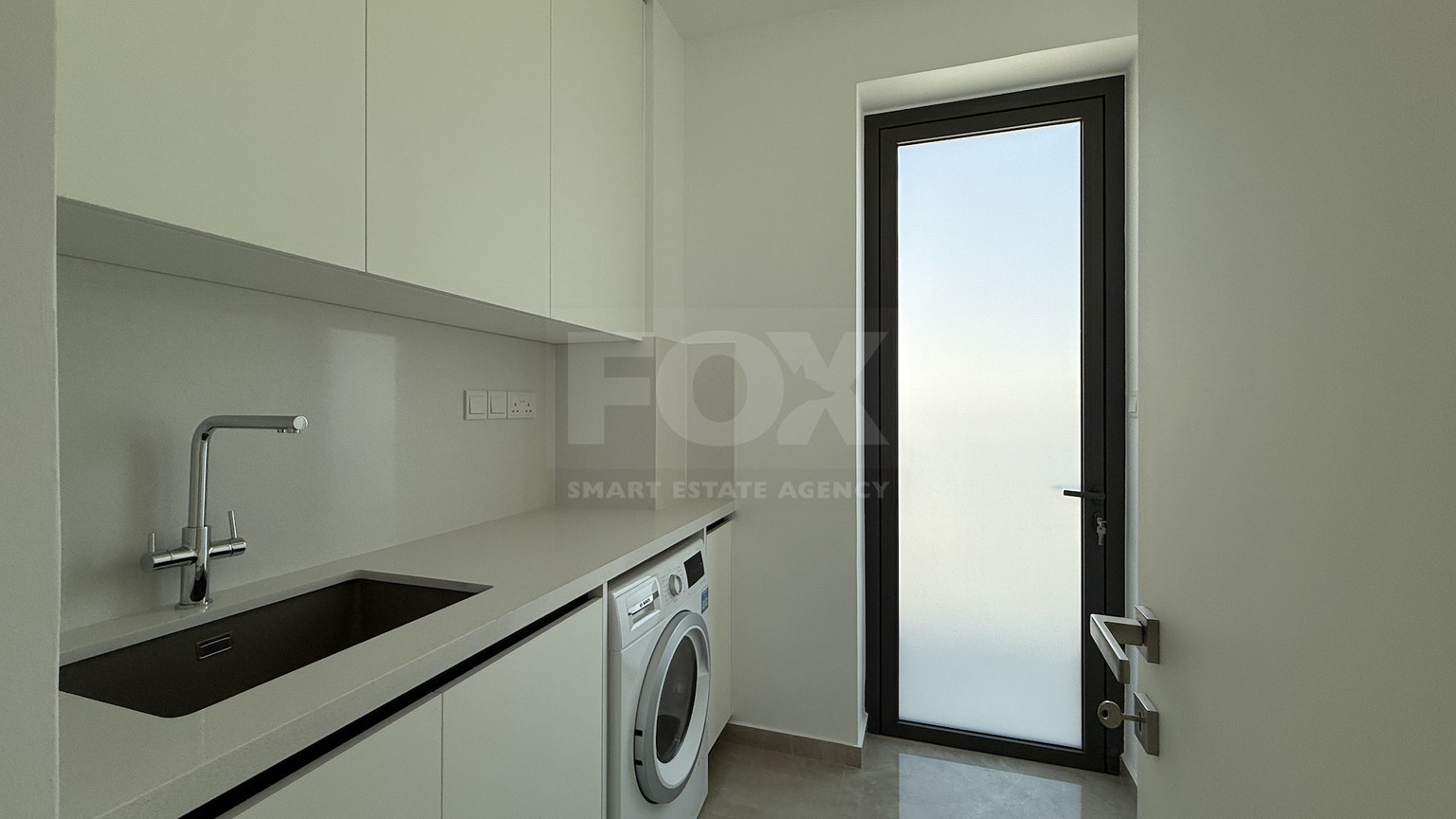 RENT: Luxury Whole-Floor 3-Bedroom Apartment in a Prime Limassol Location