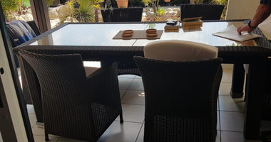 Charming 3-Bedroom Bungalow with Private Pool in Tala