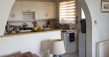 Charming 3-Bedroom Bungalow with Private Pool in Tala