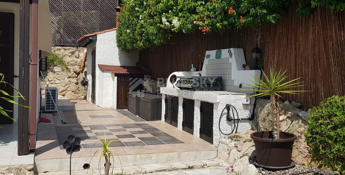 Charming 3-Bedroom Bungalow with Private Pool in Tala