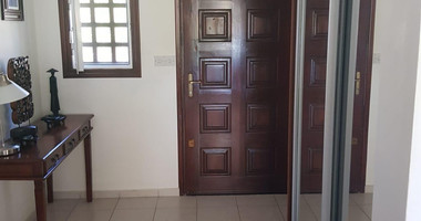 Charming 3-Bedroom Bungalow with Private Pool in Tala