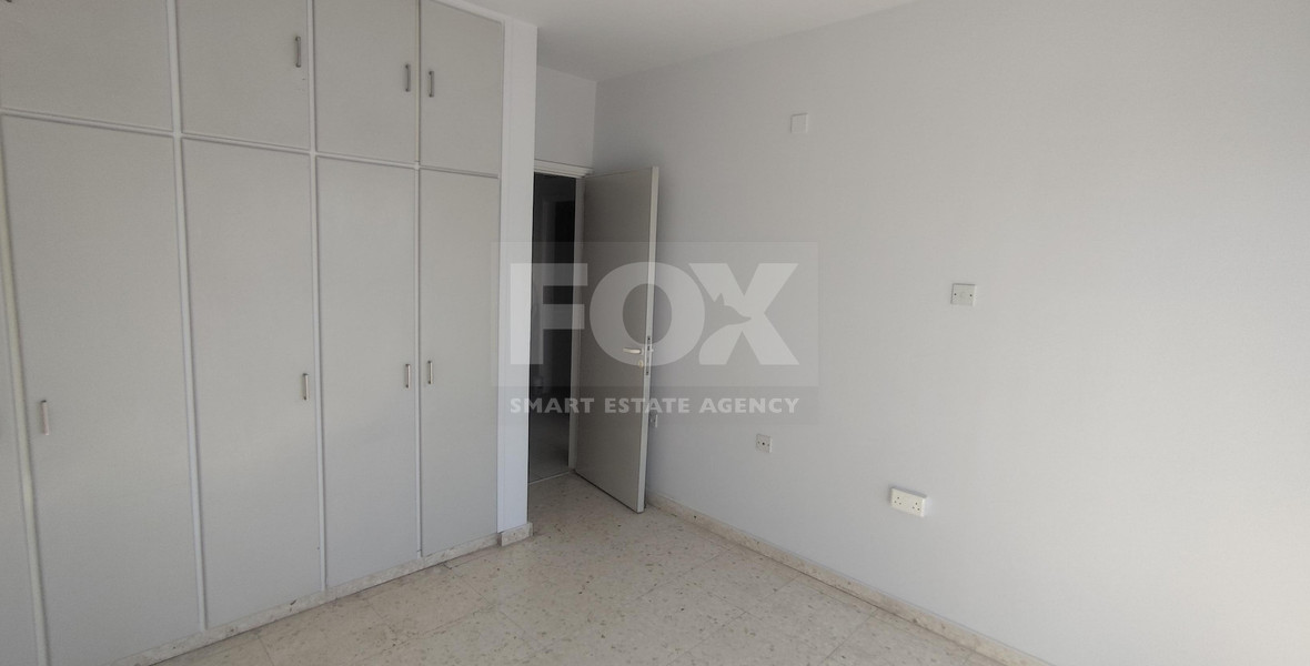Spacious Top-Floor three Bedroom Apartment in Agia Zoni