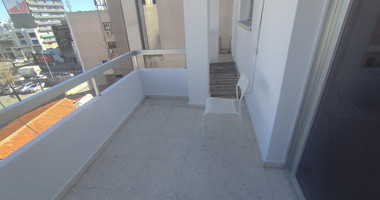 Spacious Top-Floor three Bedroom Apartment in Agia Zoni