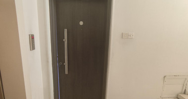 Spacious Top-Floor three Bedroom Apartment in Agia Zoni