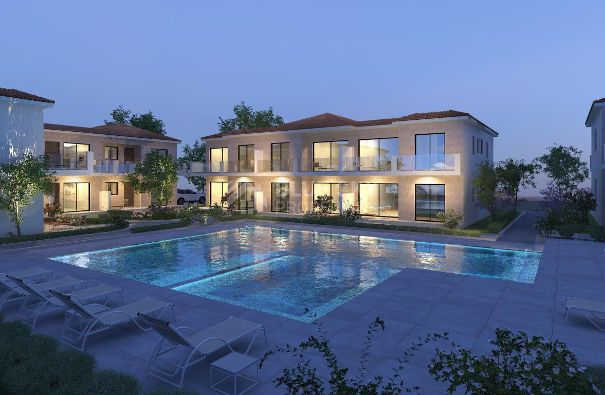 Modern two Bedroom Ground Floor Apartment with Private Garden, Pool & Jacuzzi Near Polis and Latchi Marina