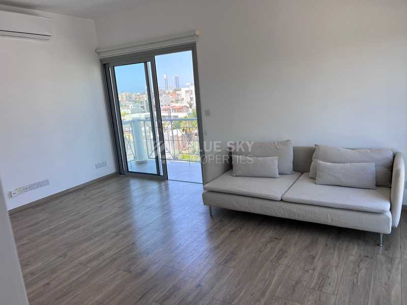 Rent: furnished 1 bedroom penthouse Potamos Germasogeia