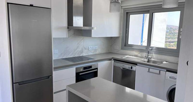Rent: furnished 1 bedroom penthouse Potamos Germasogeia