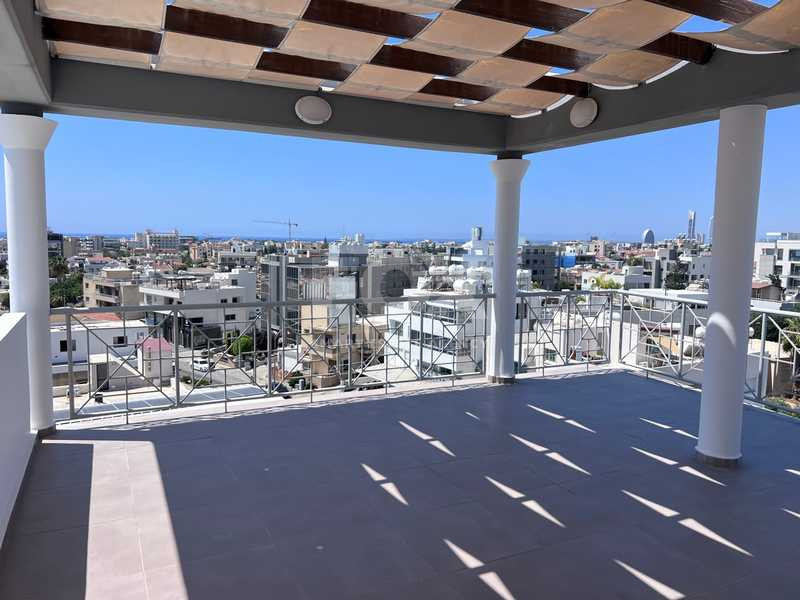 Rent: furnished 1 bedroom penthouse Potamos Germasogeia